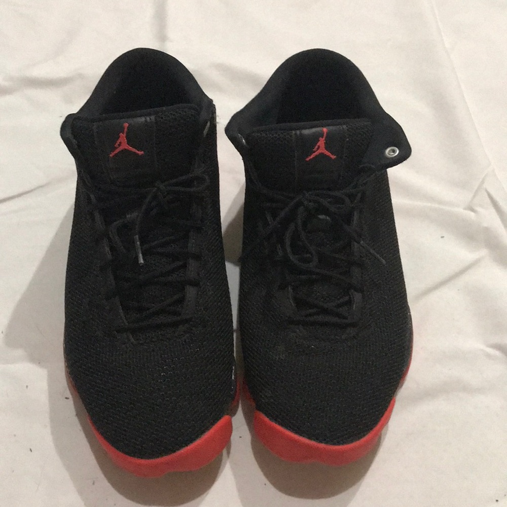 Jordan Horizon Low black/red